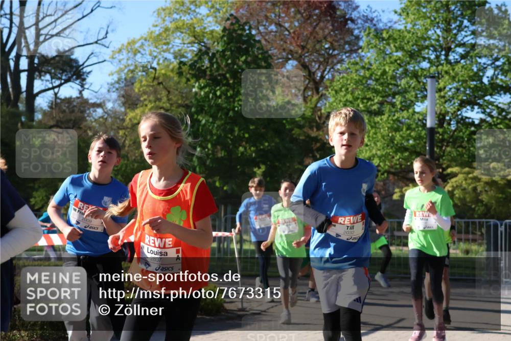 25.04.2025 - Das Zehntel Zöllner http://msf.ph/oto/7673315 26.04.2025 07:43:19 Laufen 2009, 2807, 2032 meine-sportfotos.de