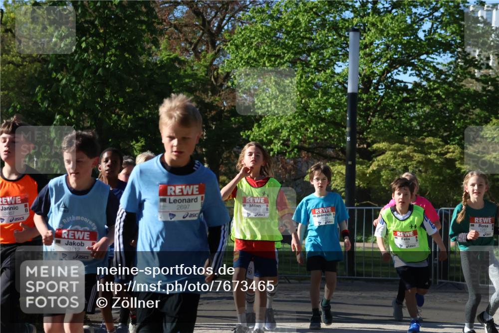 25.04.2025 - Das Zehntel Zöllner http://msf.ph/oto/7673465 26.04.2025 07:43:37 Laufen 3867, 3112, 2697, 3170, 1287 meine-sportfotos.de