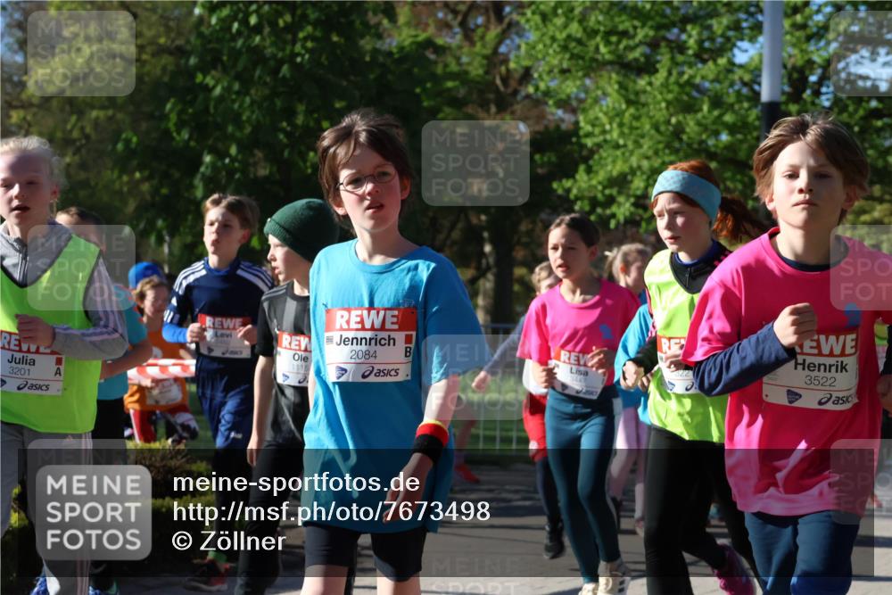 25.04.2025 - Das Zehntel Zöllner http://msf.ph/oto/7673498 26.04.2025 07:43:41 Laufen 3201, 2084, 1115, 3447, 3522 meine-sportfotos.de
