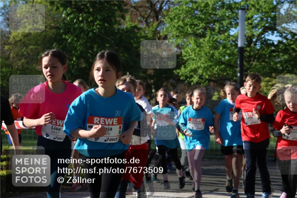 25.04.2025 - Das Zehntel Zöllner http://msf.ph/oto/7673509 26.04.2025 07:43:43 Laufen 3447, 36, 1780, 1776 meine-sportfotos.de