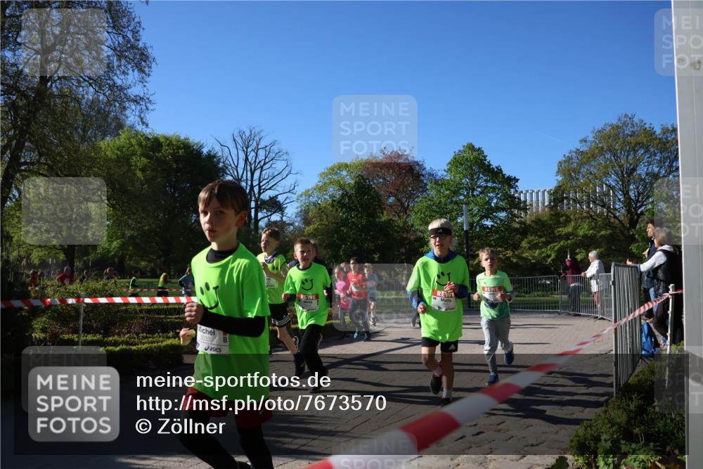 25.04.2025 - Das Zehntel Zöllner http://msf.ph/oto/7673570 26.04.2025 07:43:49 Laufen 3033 meine-sportfotos.de