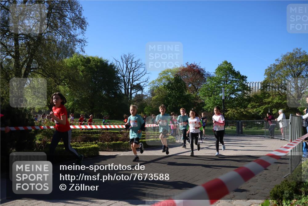 25.04.2025 - Das Zehntel Zöllner http://msf.ph/oto/7673588 26.04.2025 07:43:52 Laufen  meine-sportfotos.de