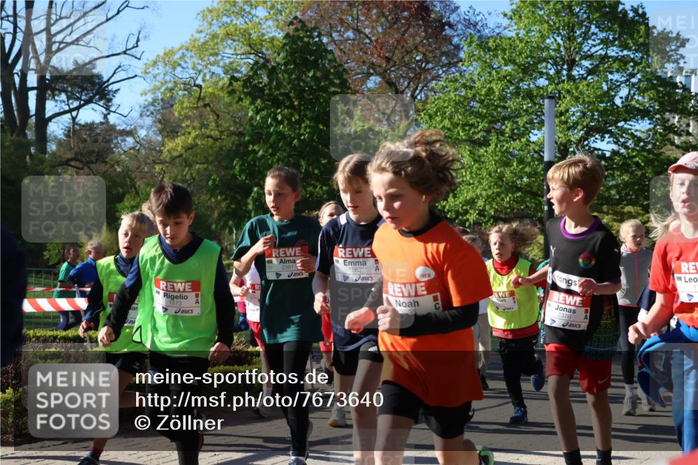 25.04.2025 - Das Zehntel Zöllner http://msf.ph/oto/7673640 26.04.2025 07:43:57 Laufen 1572, 2381, 1562, 3695, 2376 meine-sportfotos.de