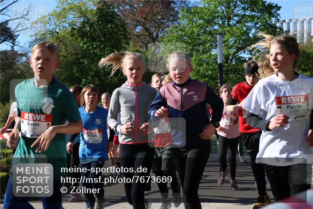 25.04.2025 - Das Zehntel Zöllner http://msf.ph/oto/7673669 26.04.2025 07:44:00 Laufen 1281, 2041, 1806, 2850 meine-sportfotos.de