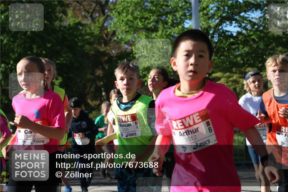 25.04.2025 - Das Zehntel Zöllner http://msf.ph/oto/7673688 26.04.2025 07:44:04 Laufen 3497, 3203, 3512, 219 meine-sportfotos.de