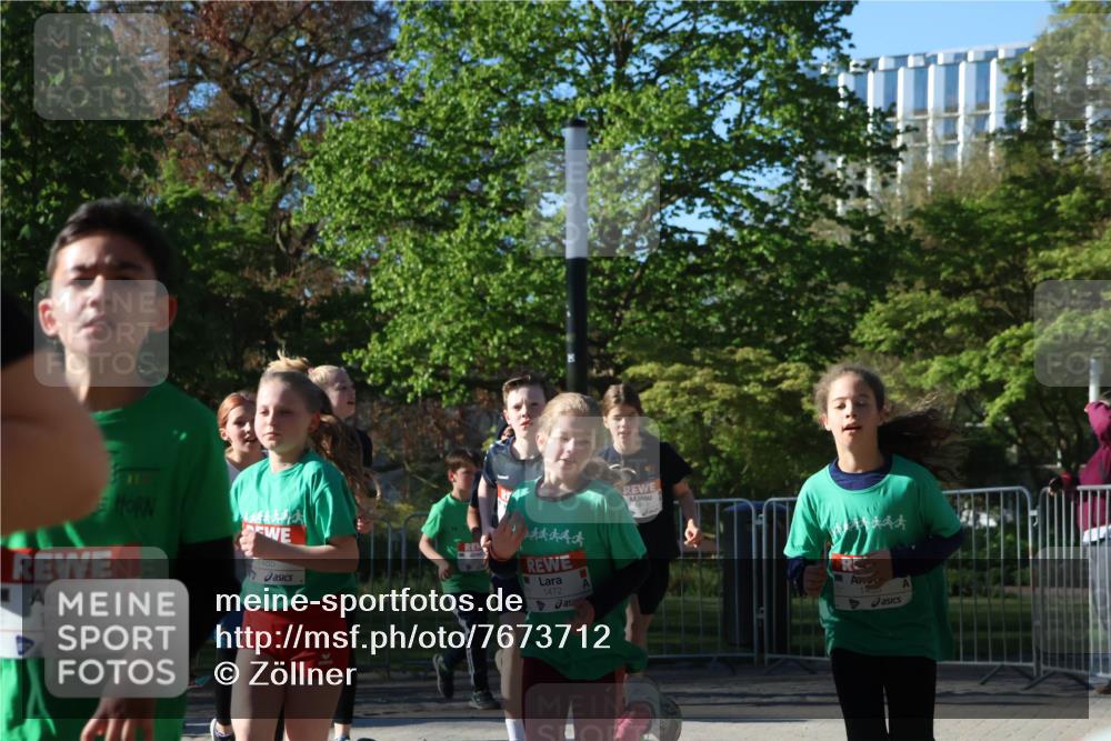 25.04.2025 - Das Zehntel Zöllner http://msf.ph/oto/7673712 26.04.2025 07:44:06 Laufen 1633, 1485, 1472, 11444, 1455 meine-sportfotos.de