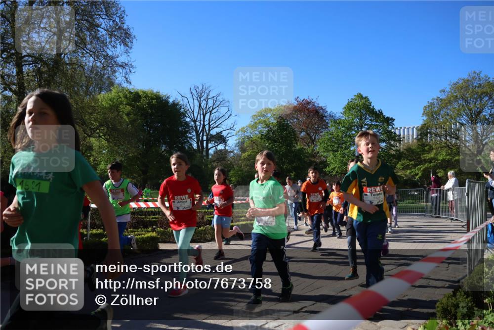 25.04.2025 - Das Zehntel Zöllner http://msf.ph/oto/7673758 26.04.2025 07:44:12 Laufen 1581, 2328 meine-sportfotos.de