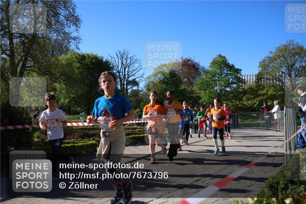 25.04.2025 - Das Zehntel Zöllner http://msf.ph/oto/7673796 26.04.2025 07:44:17 Laufen  meine-sportfotos.de