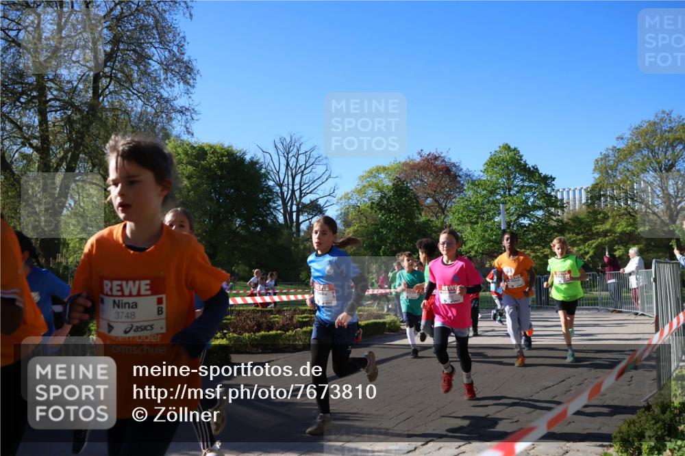 25.04.2025 - Das Zehntel Zöllner http://msf.ph/oto/7673810 26.04.2025 07:44:18 Laufen 3748, 8 meine-sportfotos.de