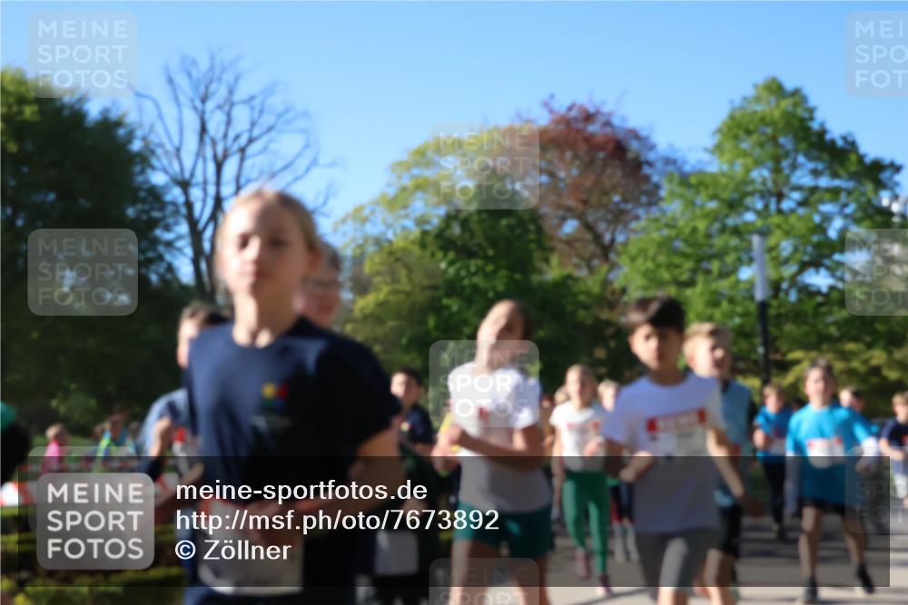 25.04.2025 - Das Zehntel Zöllner http://msf.ph/oto/7673892 26.04.2025 07:44:32 Laufen  meine-sportfotos.de