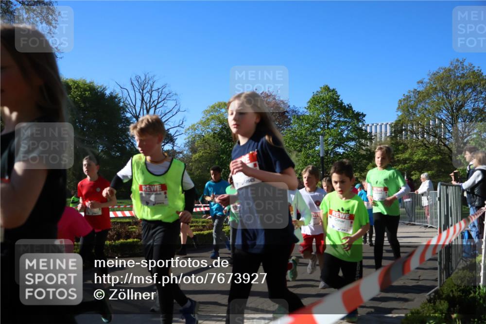 25.04.2025 - Das Zehntel Zöllner http://msf.ph/oto/7673927 26.04.2025 07:44:38 Laufen  meine-sportfotos.de