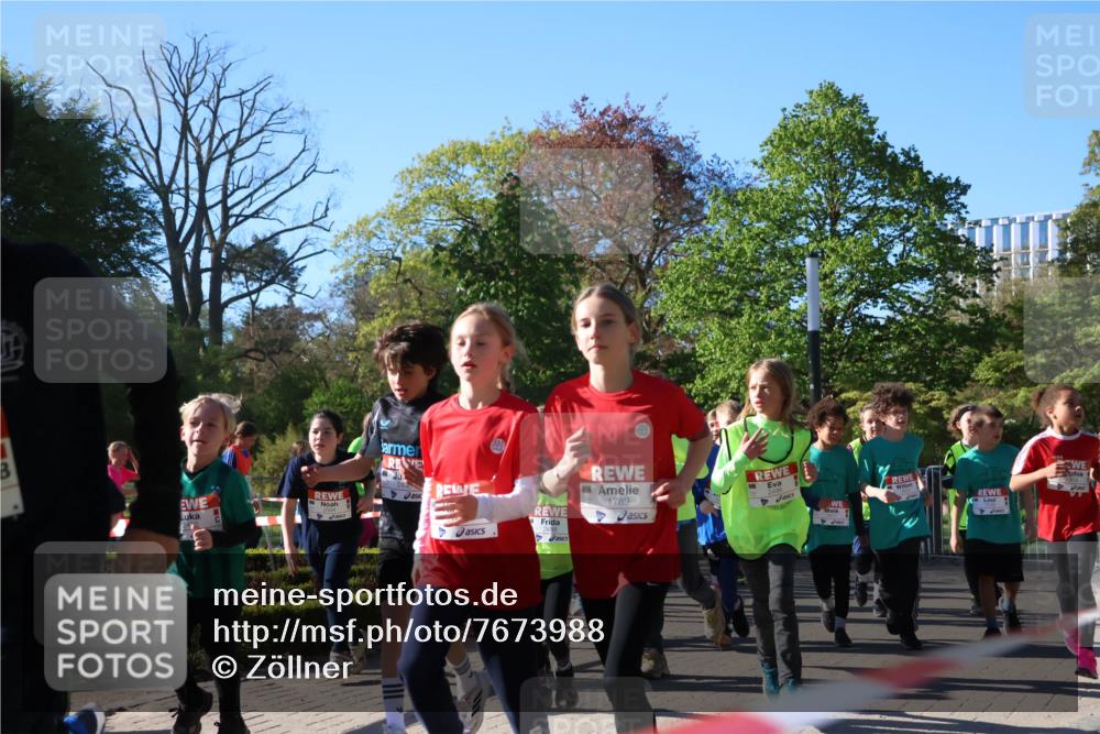 25.04.2025 - Das Zehntel Zöllner http://msf.ph/oto/7673988 26.04.2025 07:44:45 Laufen 1789 meine-sportfotos.de