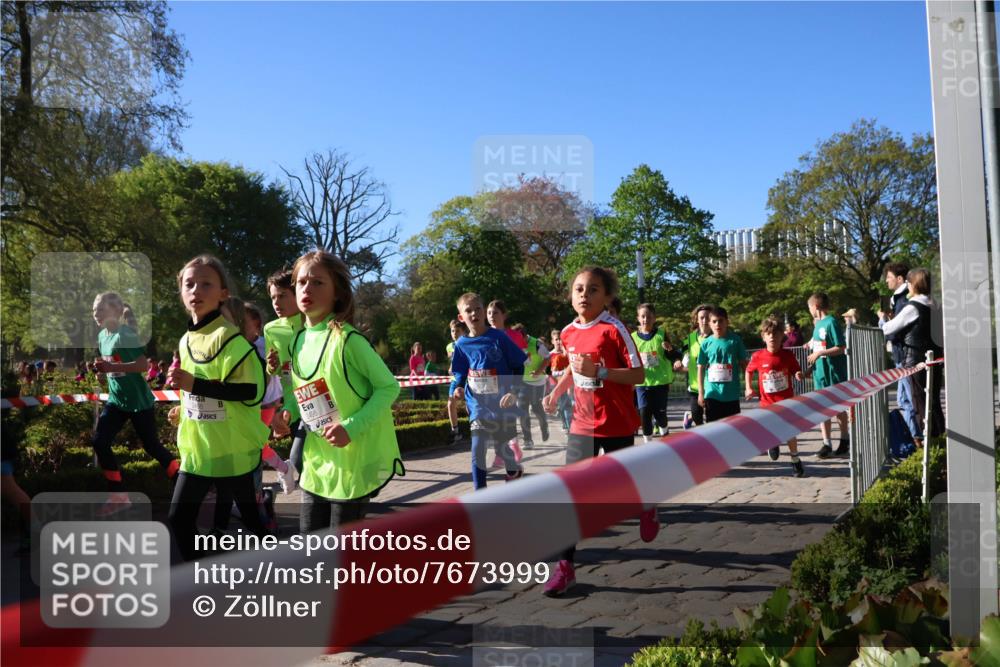25.04.2025 - Das Zehntel Zöllner http://msf.ph/oto/7673999 26.04.2025 07:44:46 Laufen  meine-sportfotos.de