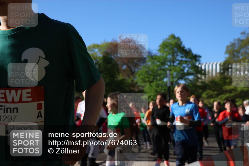 25.04.2025 - Das Zehntel Zöllner http://msf.ph/oto/7674063 26.04.2025 07:44:52 Laufen 1297 meine-sportfotos.de
