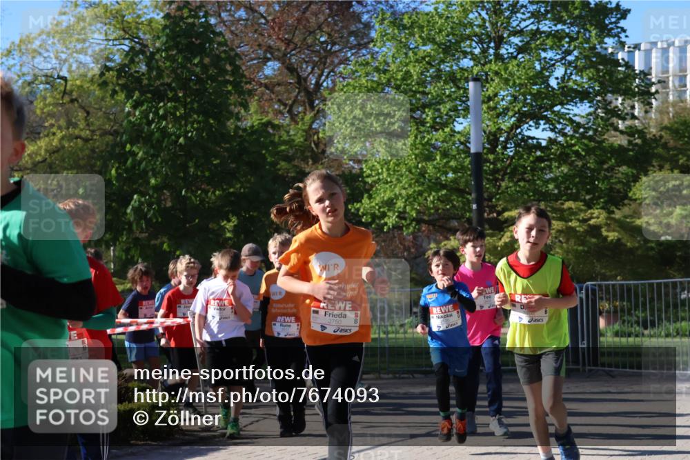 25.04.2025 - Das Zehntel Zöllner http://msf.ph/oto/7674093 26.04.2025 07:44:58 Laufen 3750 meine-sportfotos.de