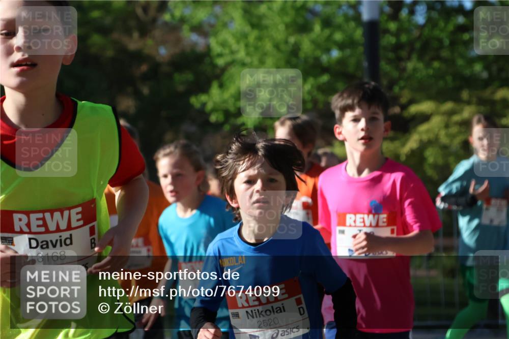 25.04.2025 - Das Zehntel Zöllner http://msf.ph/oto/7674099 26.04.2025 07:45:00 Laufen 3168, 2520 meine-sportfotos.de
