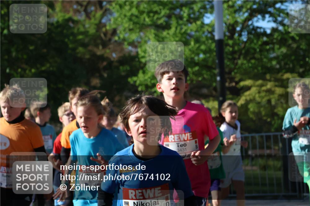 25.04.2025 - Das Zehntel Zöllner http://msf.ph/oto/7674102 26.04.2025 07:45:00 Laufen 3817, 2064, 3431 meine-sportfotos.de