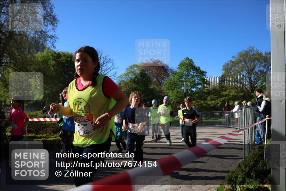 25.04.2025 - Das Zehntel Zöllner http://msf.ph/oto/7674154 26.04.2025 07:45:07 Laufen 3615 meine-sportfotos.de