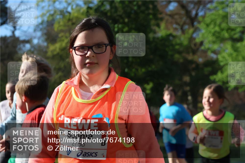 25.04.2025 - Das Zehntel Zöllner http://msf.ph/oto/7674198 26.04.2025 07:45:13 Laufen 2786 meine-sportfotos.de