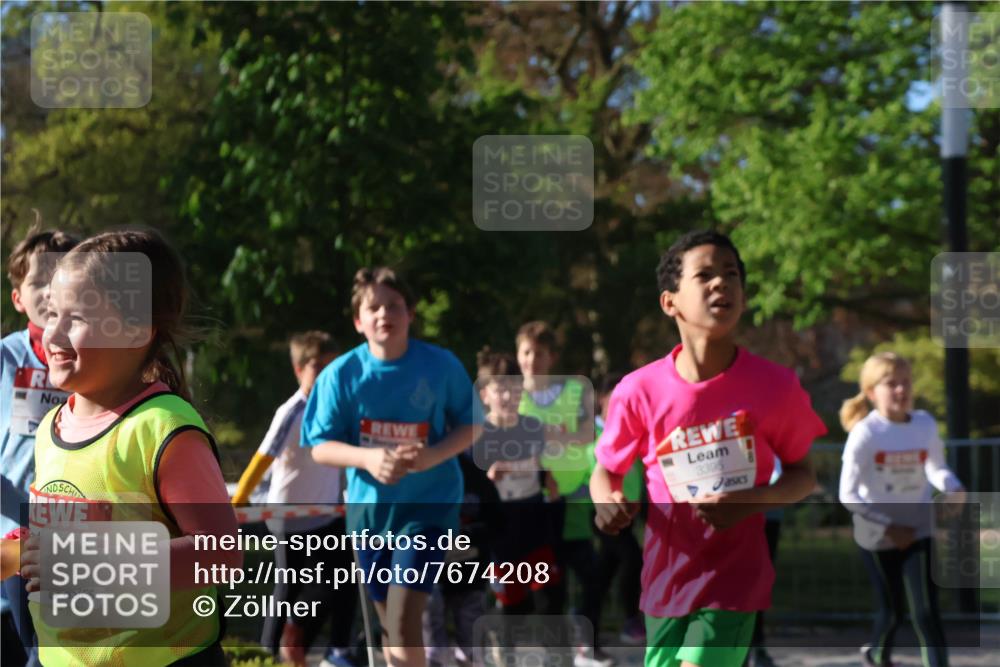 25.04.2025 - Das Zehntel Zöllner http://msf.ph/oto/7674208 26.04.2025 07:45:13 Laufen 3395 meine-sportfotos.de