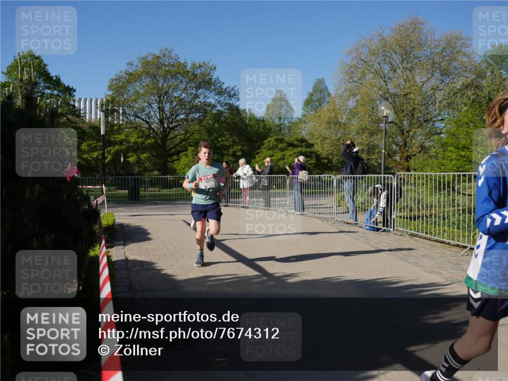 25.04.2025 - Das Zehntel Zöllner http://msf.ph/oto/7674312 26.04.2025 08:40:16 Laufen  meine-sportfotos.de