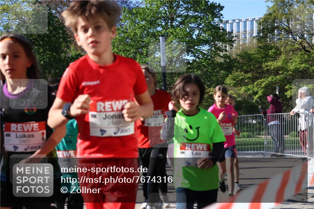 25.04.2025 - Das Zehntel Zöllner http://msf.ph/oto/7674316 26.04.2025 07:45:24 Laufen 2461, 2448, 1668, 325103, 3009, 3342 meine-sportfotos.de