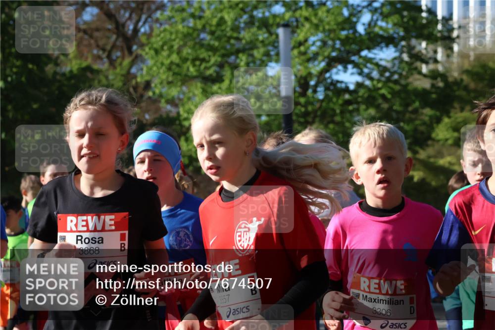 25.04.2025 - Das Zehntel Zöllner http://msf.ph/oto/7674507 26.04.2025 07:45:45 Laufen 3868, 3857, 2020, 3306, 2552 meine-sportfotos.de