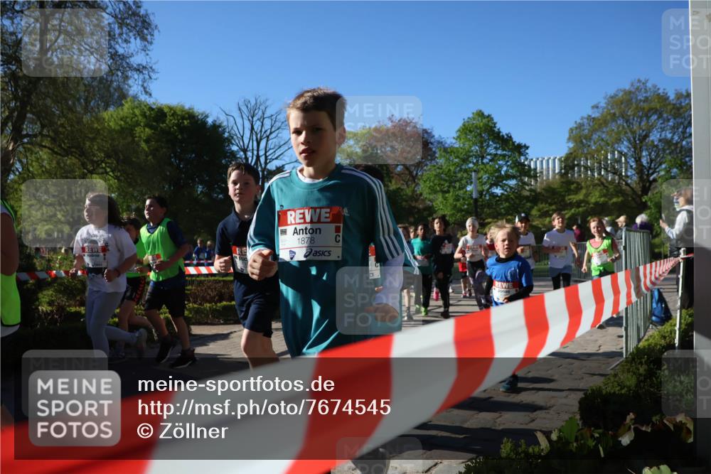 25.04.2025 - Das Zehntel Zöllner http://msf.ph/oto/7674545 26.04.2025 07:45:48 Laufen 1878 meine-sportfotos.de