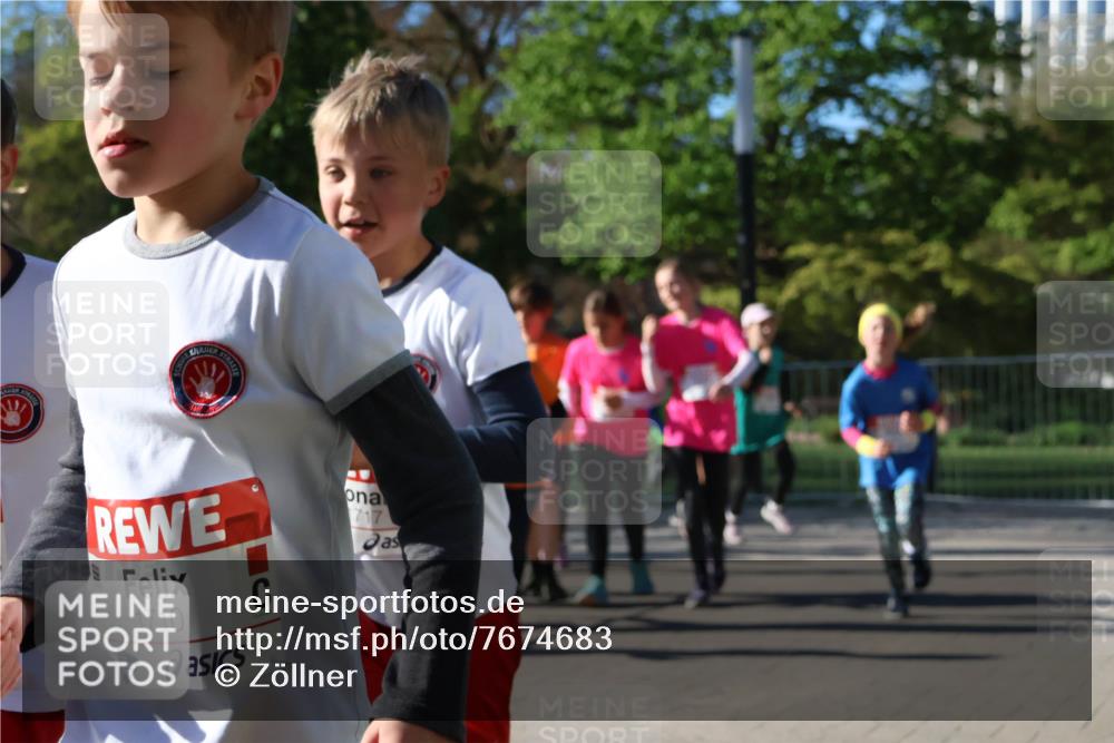 25.04.2025 - Das Zehntel Zöllner http://msf.ph/oto/7674683 26.04.2025 07:46:00 Laufen 1710, 717 meine-sportfotos.de