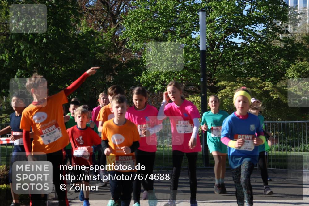 25.04.2025 - Das Zehntel Zöllner http://msf.ph/oto/7674688 26.04.2025 07:46:01 Laufen  meine-sportfotos.de