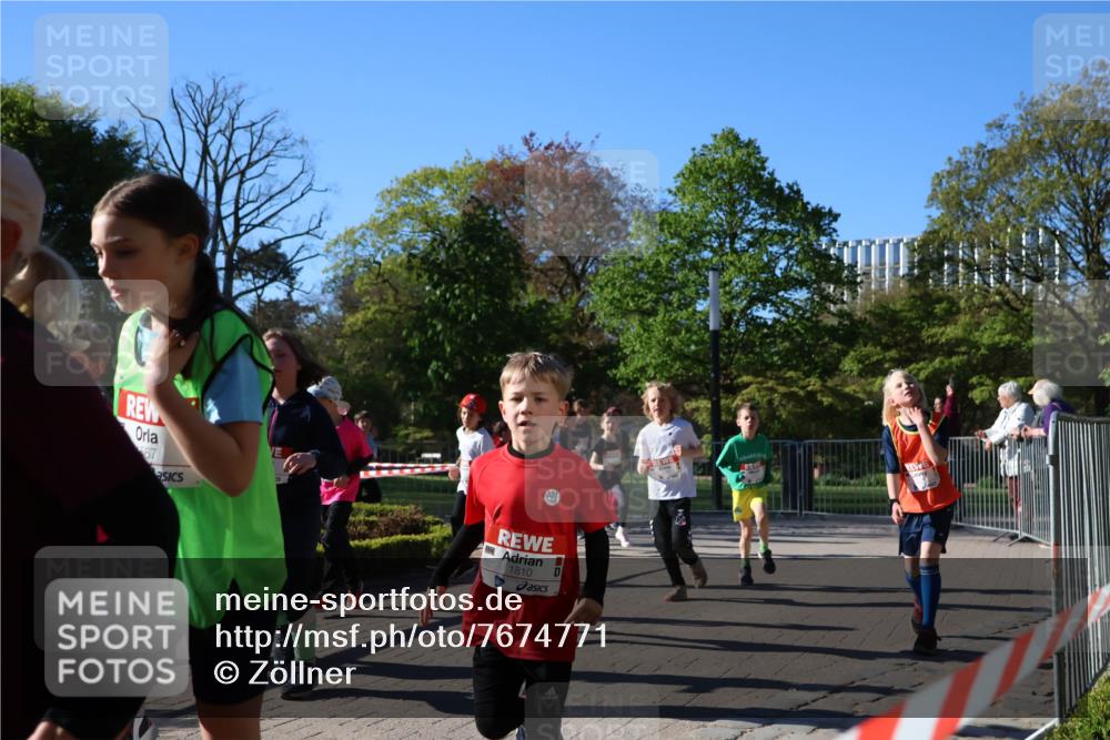 25.04.2025 - Das Zehntel Zöllner http://msf.ph/oto/7674771 26.04.2025 07:46:08 Laufen 67, 1810 meine-sportfotos.de