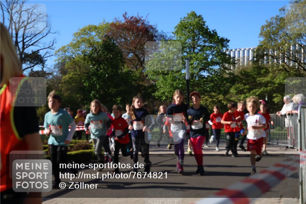 25.04.2025 - Das Zehntel Zöllner http://msf.ph/oto/7674821 26.04.2025 07:46:12 Laufen  meine-sportfotos.de