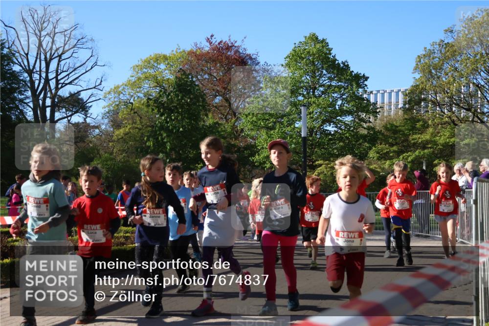 25.04.2025 - Das Zehntel Zöllner http://msf.ph/oto/7674837 26.04.2025 07:46:13 Laufen  meine-sportfotos.de