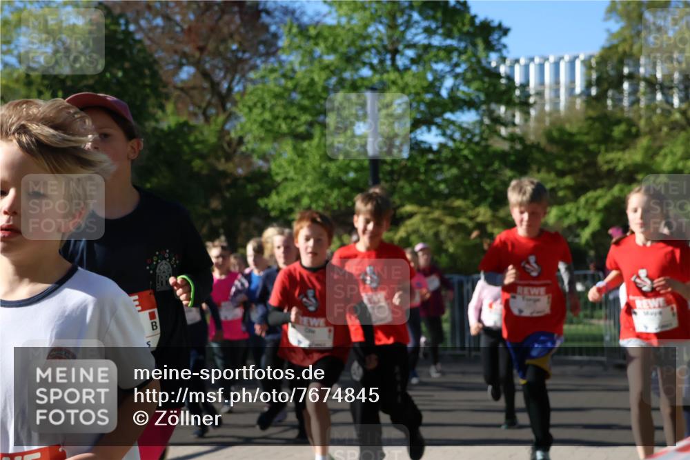 25.04.2025 - Das Zehntel Zöllner http://msf.ph/oto/7674845 26.04.2025 07:46:14 Laufen  meine-sportfotos.de