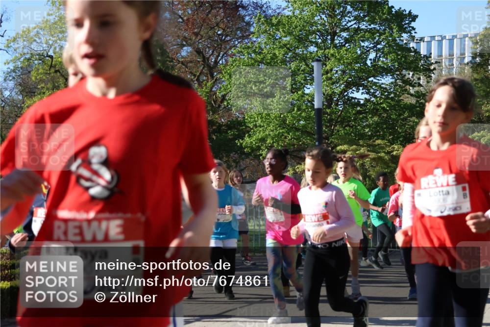 25.04.2025 - Das Zehntel Zöllner http://msf.ph/oto/7674861 26.04.2025 07:46:15 Laufen 301 meine-sportfotos.de
