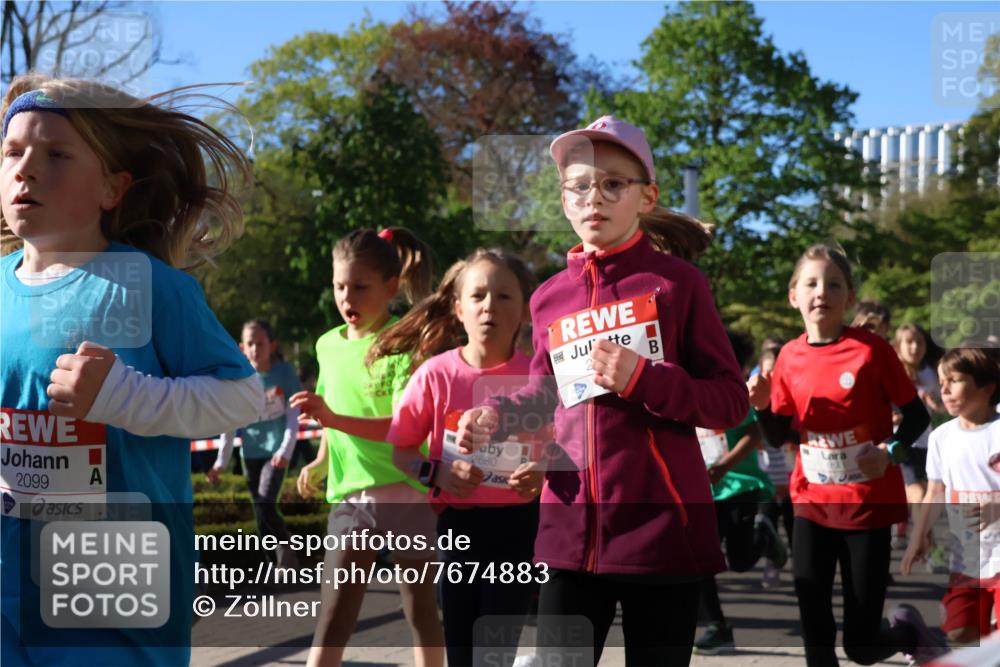 25.04.2025 - Das Zehntel Zöllner http://msf.ph/oto/7674883 26.04.2025 07:46:18 Laufen 2099, 2680 meine-sportfotos.de
