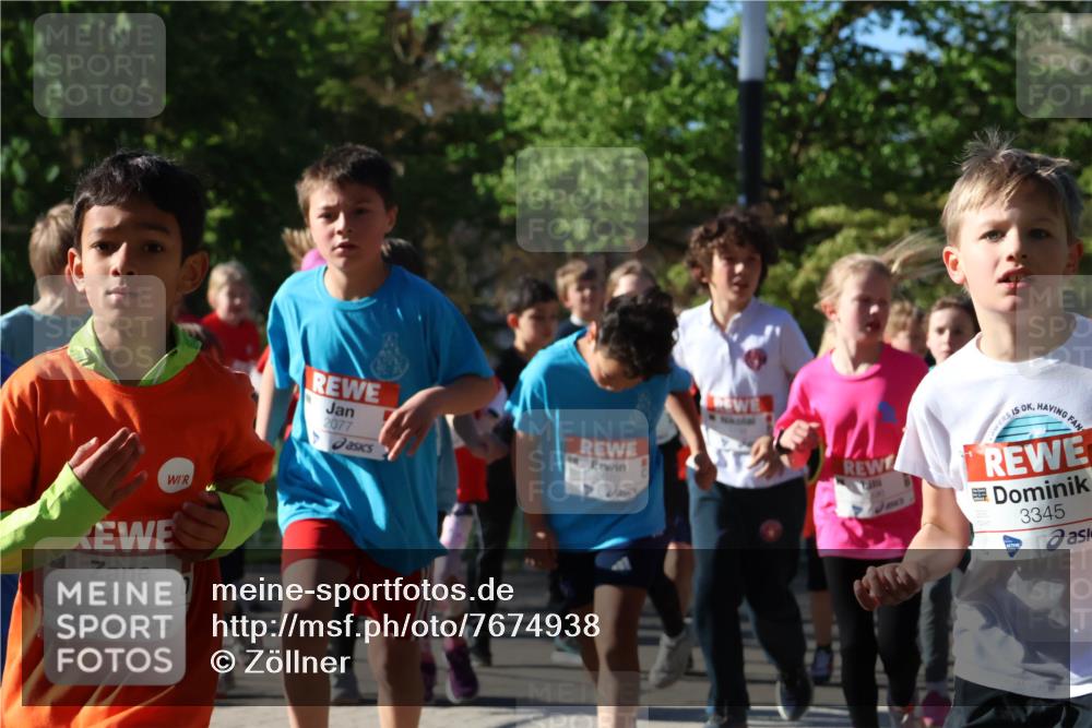 25.04.2025 - Das Zehntel Zöllner http://msf.ph/oto/7674938 26.04.2025 07:46:24 Laufen 3657, 2077, 370, 3345 meine-sportfotos.de