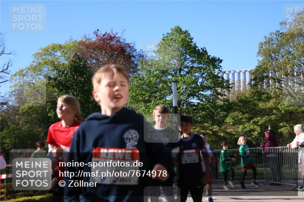 25.04.2025 - Das Zehntel Zöllner http://msf.ph/oto/7674978 26.04.2025 07:46:28 Laufen 1000 meine-sportfotos.de