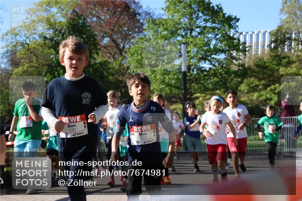 25.04.2025 - Das Zehntel Zöllner http://msf.ph/oto/7674981 26.04.2025 07:46:29 Laufen 1081, 1058 meine-sportfotos.de