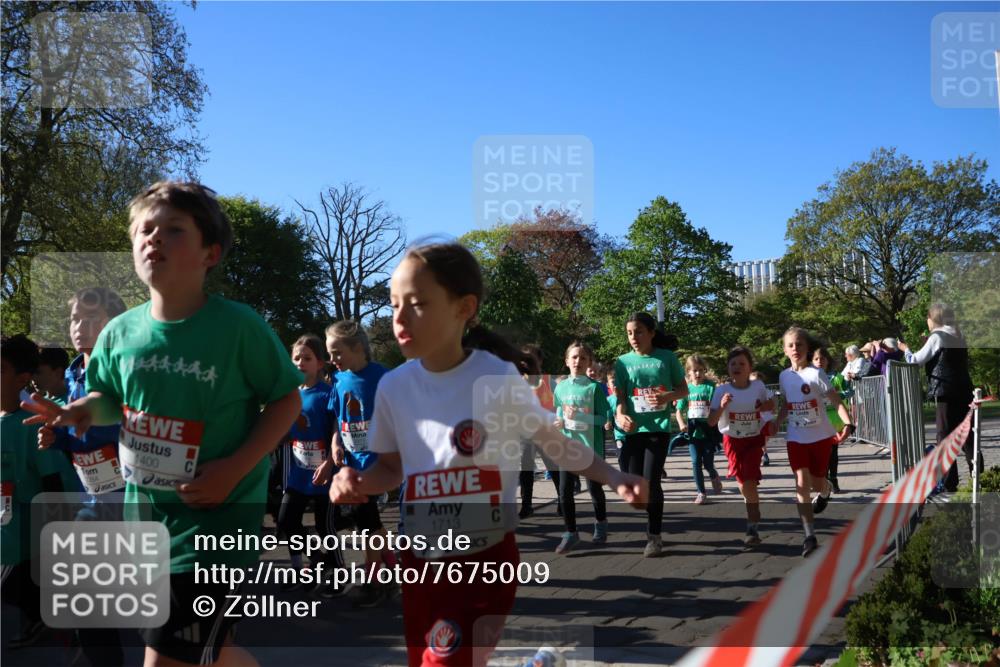 25.04.2025 - Das Zehntel Zöllner http://msf.ph/oto/7675009 26.04.2025 07:46:33 Laufen 1400, 1713 meine-sportfotos.de