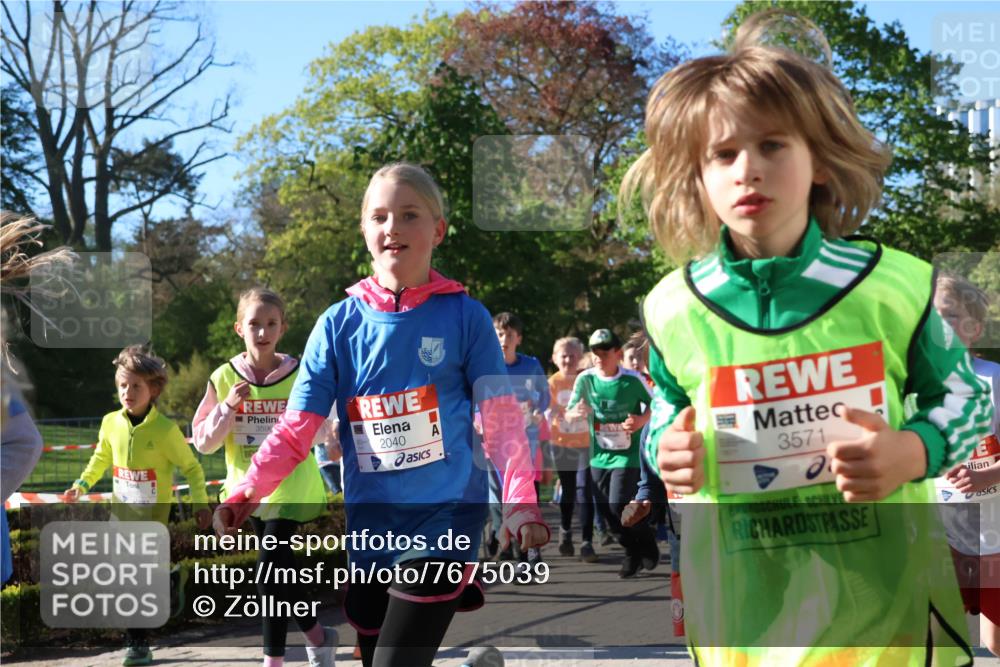 25.04.2025 - Das Zehntel Zöllner http://msf.ph/oto/7675039 26.04.2025 07:46:35 Laufen 3596, 2040, 3571 meine-sportfotos.de