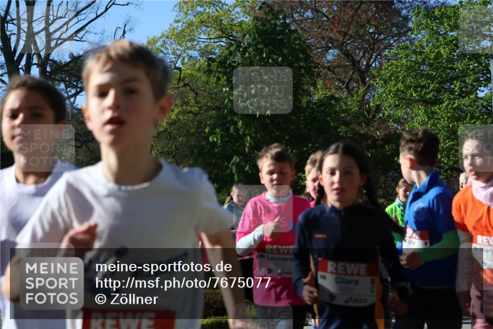25.04.2025 - Das Zehntel Zöllner http://msf.ph/oto/7675077 26.04.2025 07:46:39 Laufen 3313, 1385 meine-sportfotos.de