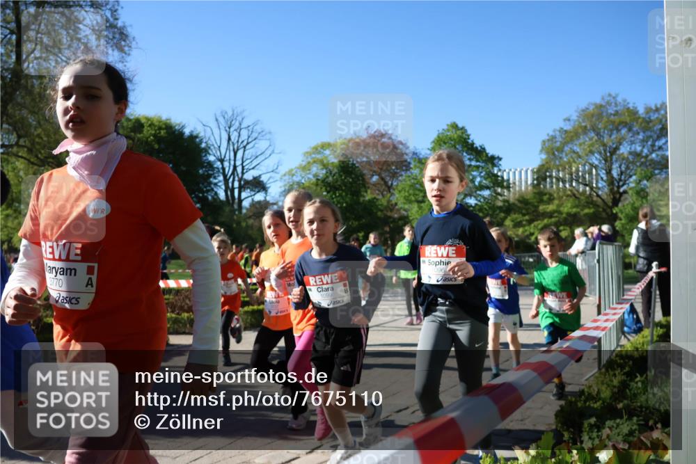 25.04.2025 - Das Zehntel Zöllner http://msf.ph/oto/7675110 26.04.2025 07:46:42 Laufen 3770, 1096, 1099 meine-sportfotos.de