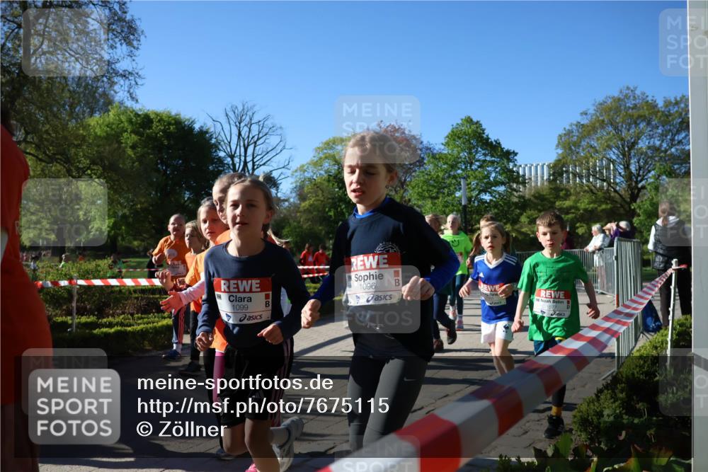 25.04.2025 - Das Zehntel Zöllner http://msf.ph/oto/7675115 26.04.2025 07:46:42 Laufen 1099, 1096, 1577 meine-sportfotos.de