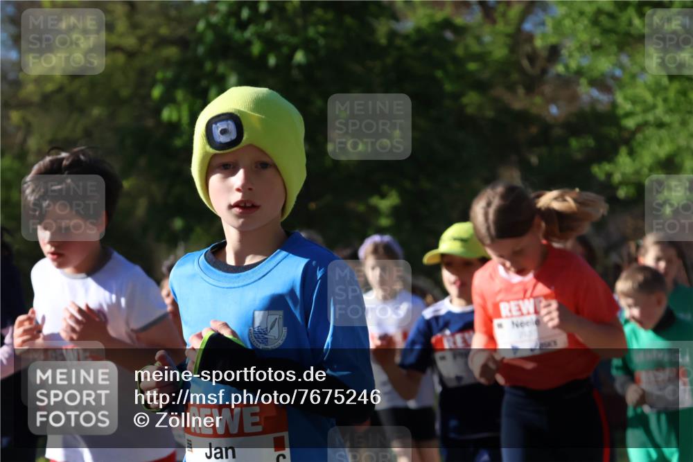 25.04.2025 - Das Zehntel Zöllner http://msf.ph/oto/7675246 26.04.2025 07:46:53 Laufen  meine-sportfotos.de