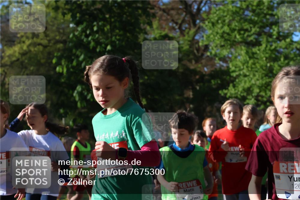 25.04.2025 - Das Zehntel Zöllner http://msf.ph/oto/7675300 26.04.2025 07:46:57 Laufen 1419, 1506, 126 meine-sportfotos.de