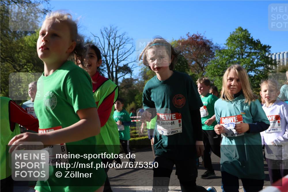 25.04.2025 - Das Zehntel Zöllner http://msf.ph/oto/7675350 26.04.2025 07:47:01 Laufen 35, 2395, 2394, 2991 meine-sportfotos.de