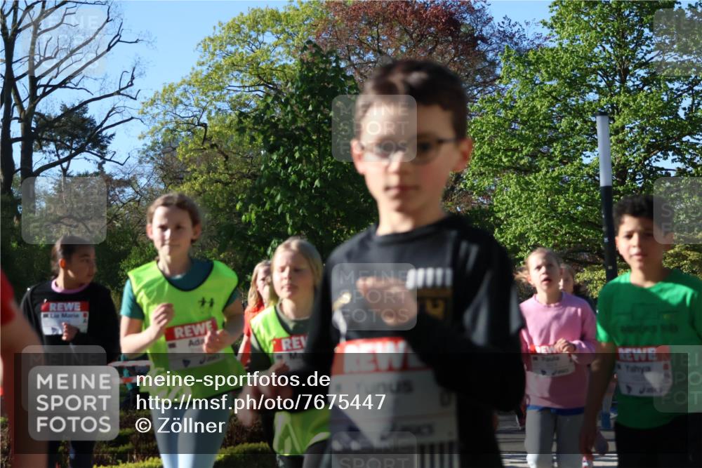 25.04.2025 - Das Zehntel Zöllner http://msf.ph/oto/7675447 26.04.2025 07:47:08 Laufen  meine-sportfotos.de