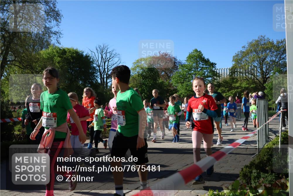 25.04.2025 - Das Zehntel Zöllner http://msf.ph/oto/7675481 26.04.2025 07:47:10 Laufen 1827, 1201 meine-sportfotos.de
