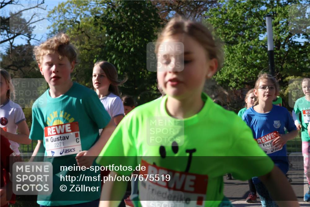 25.04.2025 - Das Zehntel Zöllner http://msf.ph/oto/7675519 26.04.2025 07:47:13 Laufen 2271, 1996 meine-sportfotos.de